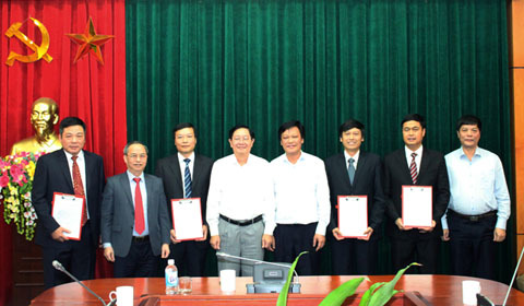 Công bố quyết định nhân sự Bộ Nội vụ