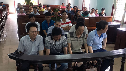 Nguyên Đội trưởng TTGT nhận hối lộ tiền tỉ bất ngờ nhận tội