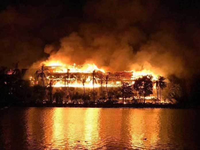 Khách sạn nổi tiếng nhất Myanmar cháy rụi