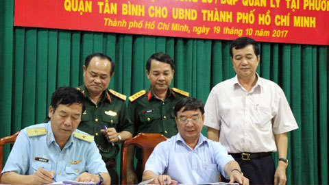 Bộ Quốc phòng bàn giao đất khu vực Tân Sân Nhất cho TP.HCM