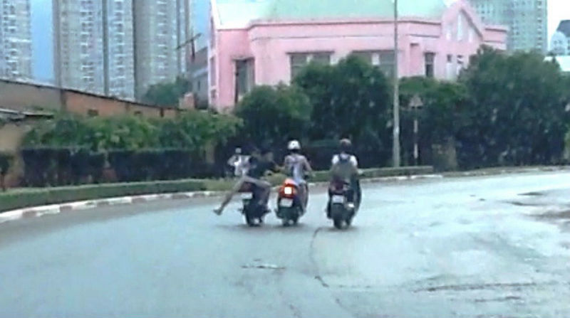 Bắt nhóm cướp giật tài sản làm cặp nam nữ thương tích nặng