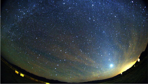 Đêm nay 20/10, Việt Nam đón mưa sao băng Orionids tuyệt đẹp