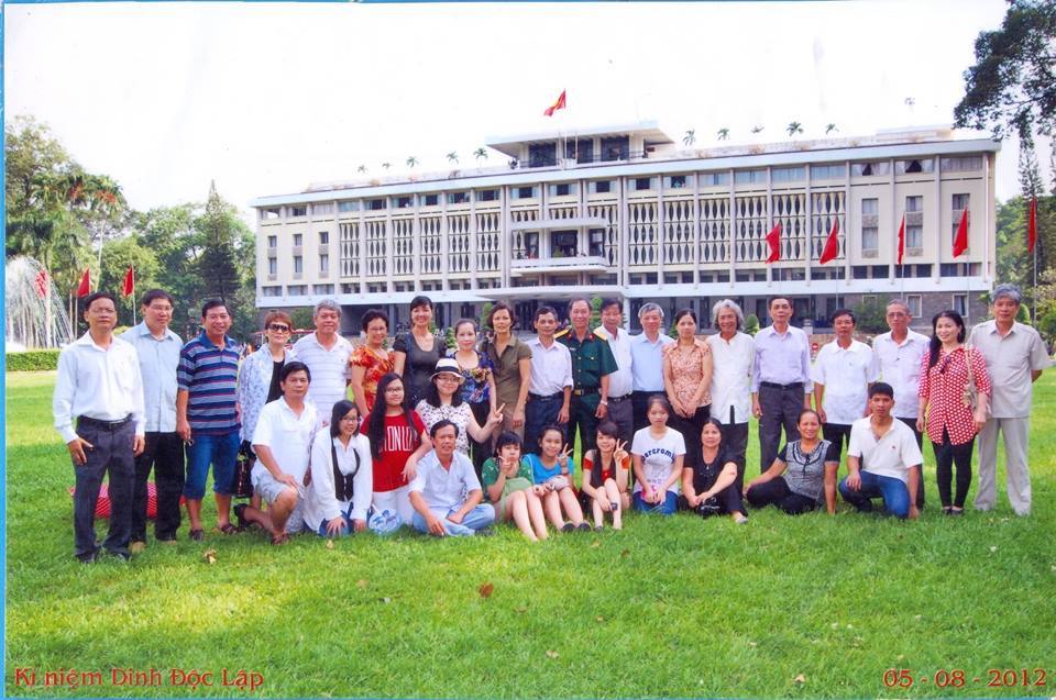 MỘT THUỞ...