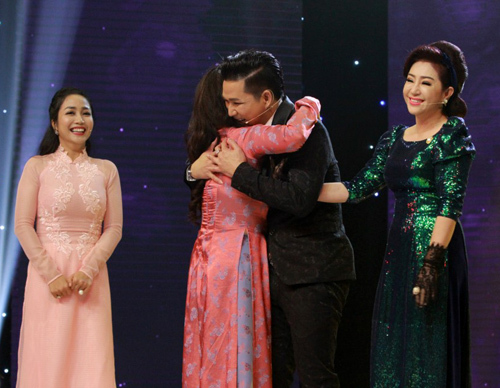 Thí sinh Dư Chí Sang hát Đau xót lý con cua