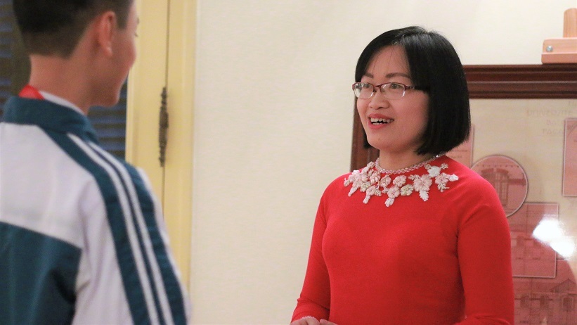 Cô giáo Hải Dương sáng tạo dạy Địa lý bằng tiếng Anh