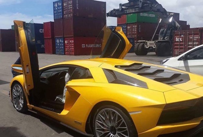 Từ 2018, giá xe sang nhập về Việt Nam sẽ tăng