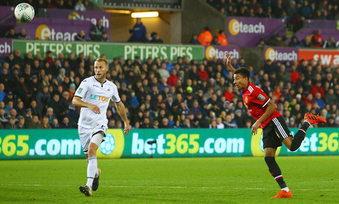 Video bàn thắng Swansea 0-2 MU