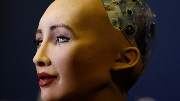 Robot từng nói sẽ hủy diệt loài người vừa được cấp quyền công dân