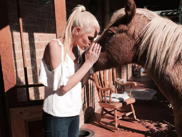 Tỉnh dậy sau một đêm, phát hiện có hơn 400 tỷ đồng trong tài khoản