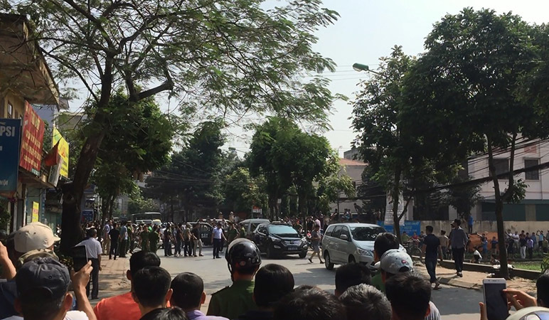 giải cứu con tin