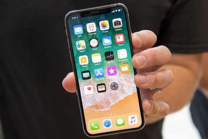 Trả 520 triệu đồng, chắc chắn có iPhone X đúng ngày 3/11