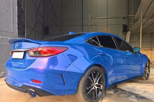 Mazda 6 độ đổi màu theo góc nhìn độc nhất Việt Nam