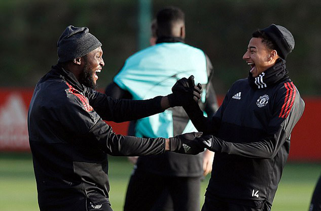 Dàn sao MU tươi rói chờ chiến cúp C1