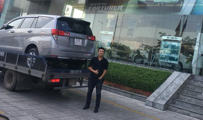 Ô tô Toyota Innova đắt giá nhất Việt Nam nhờ biển khủng 6 số 1