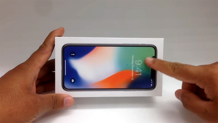 mở hộp iPhone X