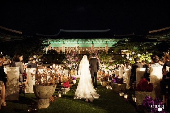 Nhộn nhịp đám cưới Song Joong Ki và Song Hye Kyo trước giờ G