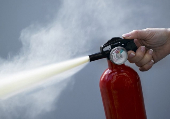 Chú rể suýt chết vì trò đùa của đám bạn trong ngày cưới