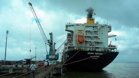 Đề xuất cấp phép nhận chìm hơn 400.000 m3 bùn thải