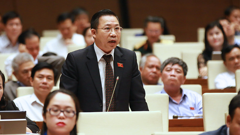 'Nói như Bộ trưởng thì cơ bản dịch bệnh là do thời tiết'