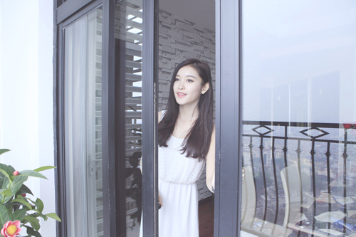 Chung cư tiền tỷ của gia đình Huyền My đẹp ra sao?