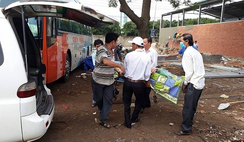 Người đàn ông tử vong trên xe khách khi đi làm thuê