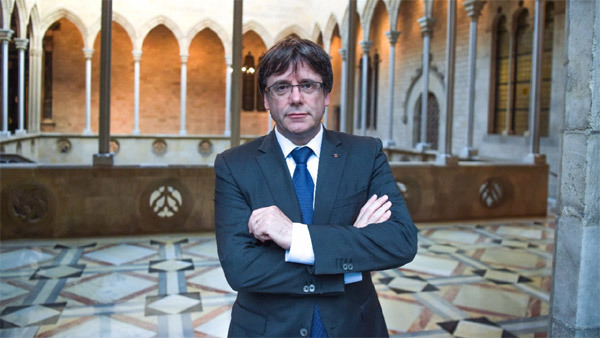 Sau tuyên bố độc lập, thủ hiến xứ Catalan bị truy nã quốc tế