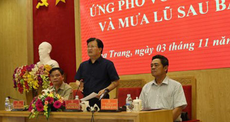 Bão số 12 mạnh nhất năm nay, HS đồng loạt nghỉ học