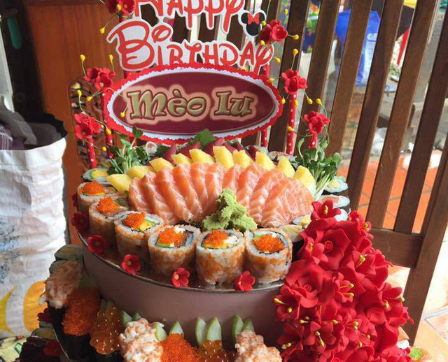 Độc đáo bánh sinh nhật sushi giá vài triệu đồng một chiếc