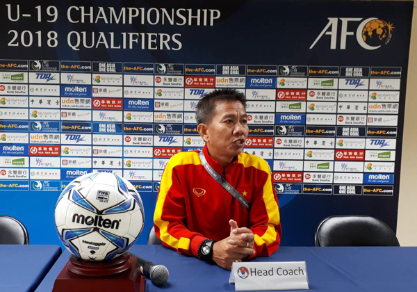 HLV Hoàng Anh Tuấn: “U19 Việt Nam chơi chưa đúng sức”