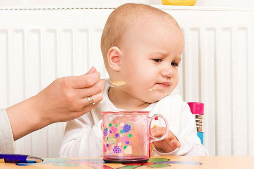 Mẹo chăm trẻ tăng cân đều