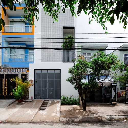 Căn nhà phố thiết kế đơn giản nhưng