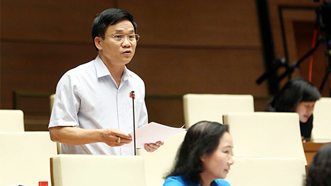 Mua đô la, kim cương để tẩu tán tài sản tham nhũng