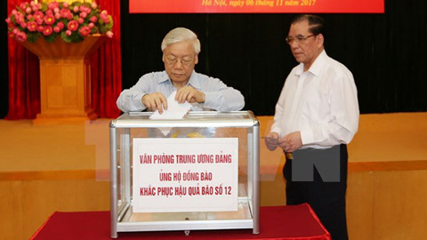Tổng bí thư, Chủ tịch nước quyên góp ủng hộ khắc phục hậu quả mưa bão