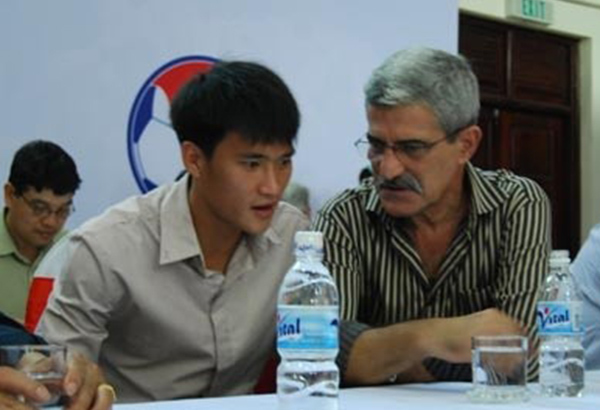 Quyền Chủ tịch Công Vinh “trảm” tướng, chuẩn bị đón thầy cũ