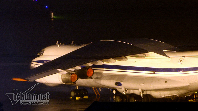 Máy bay vận tải quân sự hạng nặng Nga tới Đà Nẵng