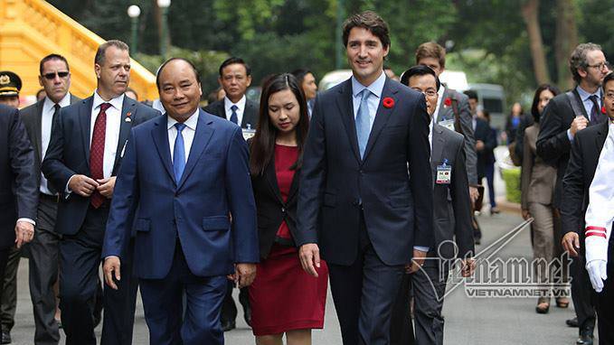 Hình ảnh lễ đón chính thức Thủ tướng Canada tại Hà Nội