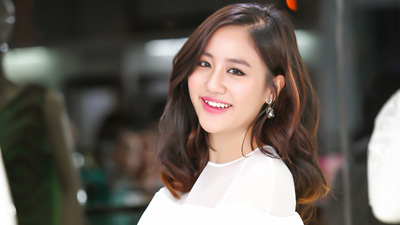 Văn Mai Hương chia tay bạn trai sau hơn 1 năm gắn bó