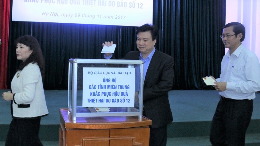Bộ GD-ĐT phát động ủng hộ khắc phục hậu quả thiệt hại do bão số 12