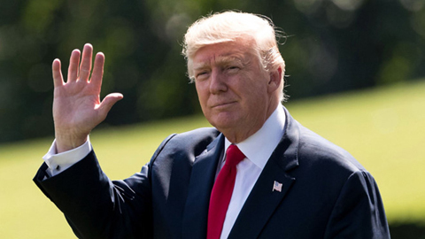 Tổng thống Donald Trump đăng Twitter đến Việt Nam