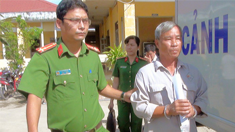 Nữ sinh bị ông lão 65 tuổi 'hại đời' đến mang thai