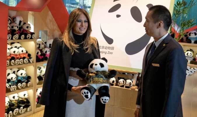 Video bà Trump thăm cặp gấu trúc nổi tiếng thế giới