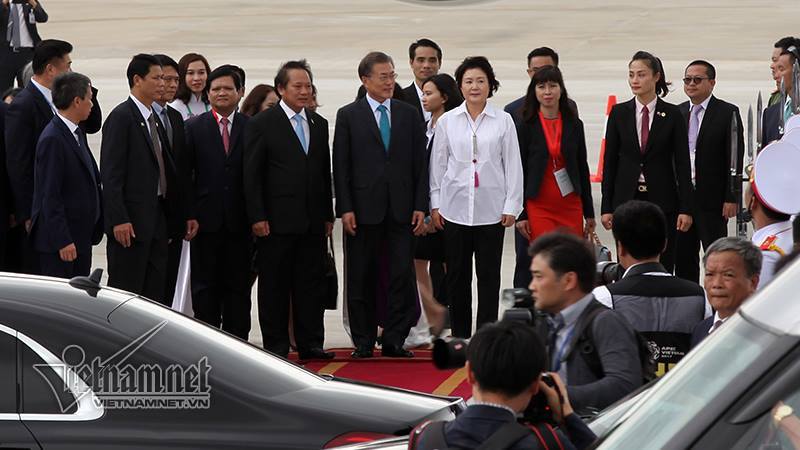 Tổng thống Hàn đến Việt Nam