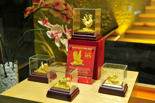 Nghe VietNamNet: Giá vàng hôm nay 30/11, bất ngờ giảm sâu