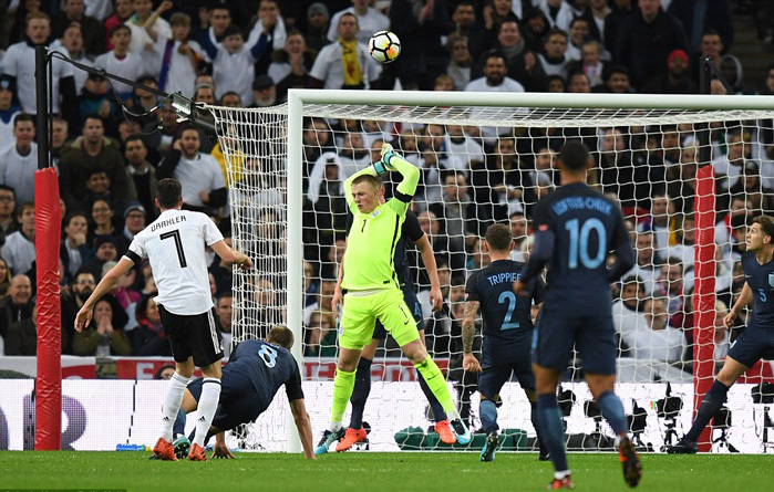 Anh với Đức bất phân thắng bại ở Wembley