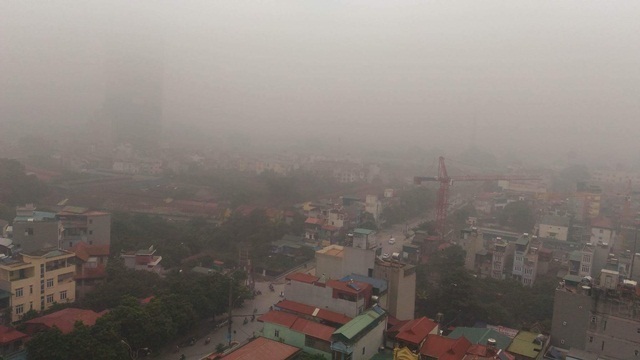 Hà Nội chìm trong sương mù dày đặc sáng sớm