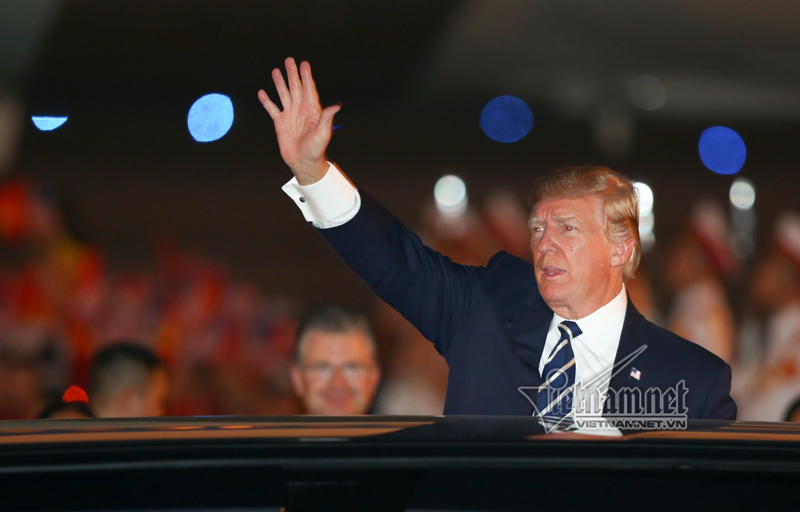 Trực tiếp: Tổng thống Donald Trump dự tiệc chiêu đãi Nhà nước