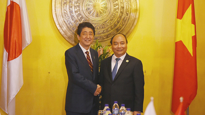 Thủ tướng Nguyễn Xuân Phúc hội đàm với Thủ tướng Nhật Bản
