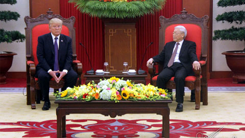 Tổng bí thư tiếp Tổng thống Donald Trump