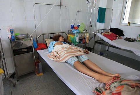 Bí thư xã đánh vợ nhập viện vì nghi chồng ngoại tình