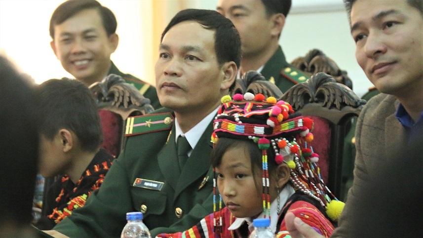 Bộ trưởng Phùng Xuân Nhạ gặp mặt các “thầy giáo mang quân hàm xanh”